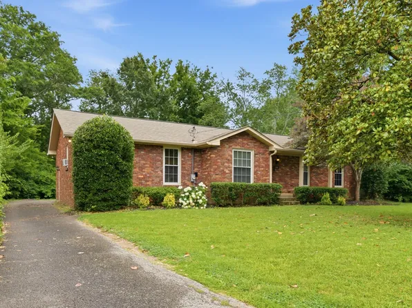 118 Carriage Dr, Nashville, TN 37221
