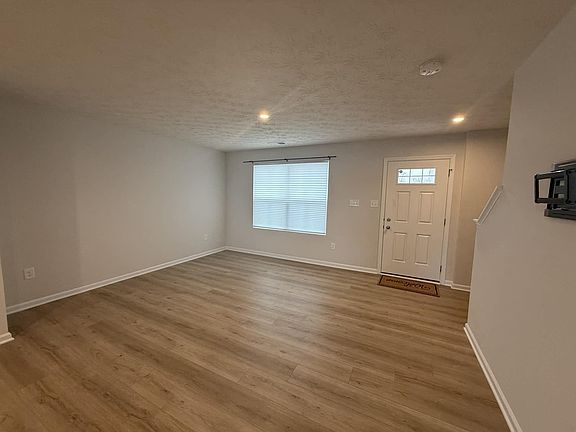 3rd image of 100 Whitney Way