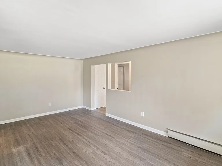 Brownell Apartments - Coast to Coast Management — Photo 26