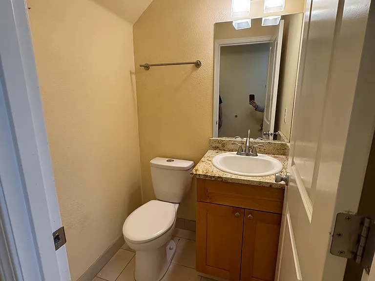 4863 SW 141st Ave — Photo 3