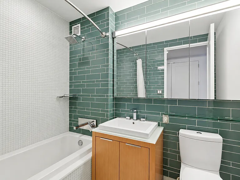 34 N 7th St #6I — Photo 8
