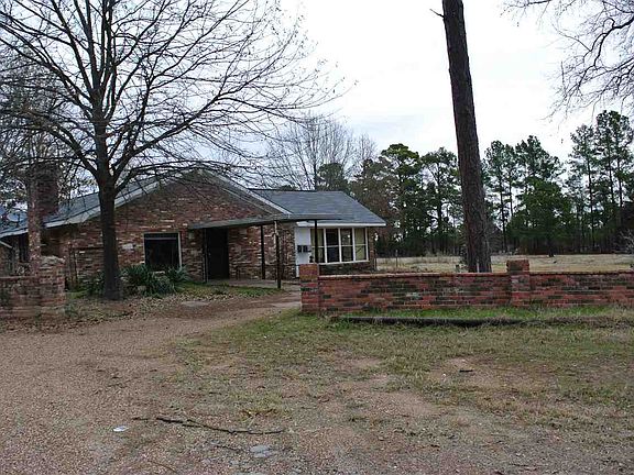 4th image of 6103 E 9th St
