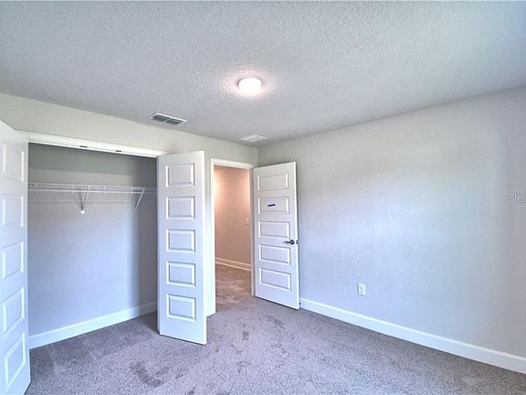 3rd image of 213 Heritage Park Ln