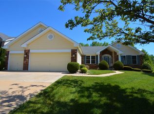 3 Expedition Ct, Dardenne Prairie, MO 63368