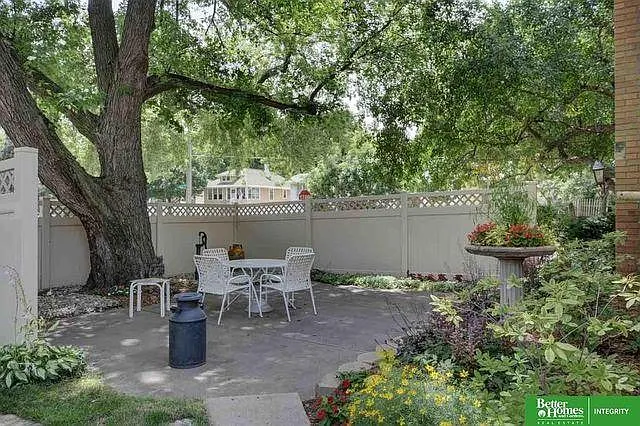 1325 S 55th St — Photo 12
