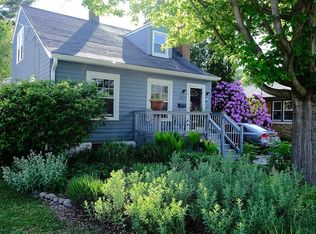 422 Roslyn Ave, Erie, PA 16505