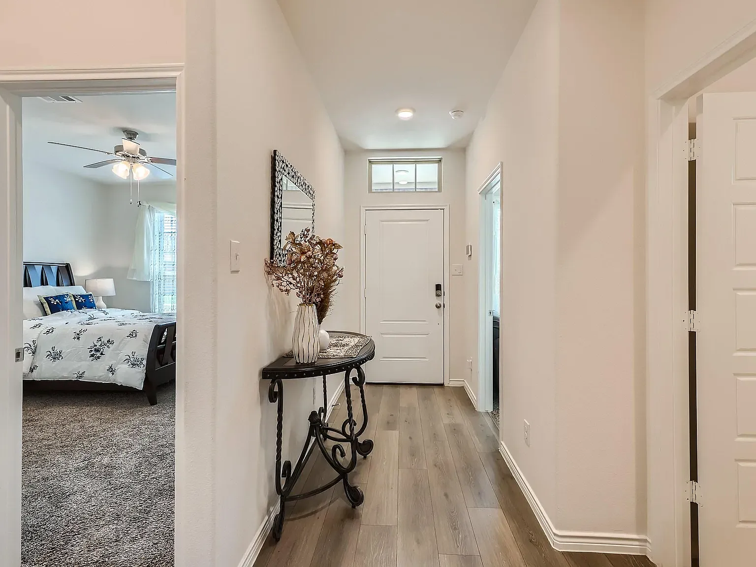 4 bed, 2287 sqft, $2,600 — Photo 4