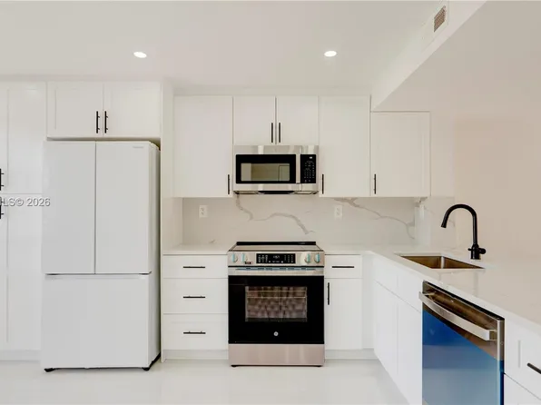 933 NE 24th Ave #169, Hallandale Beach, FL 33009