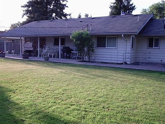 2nd image of 4509 Willamette Dr