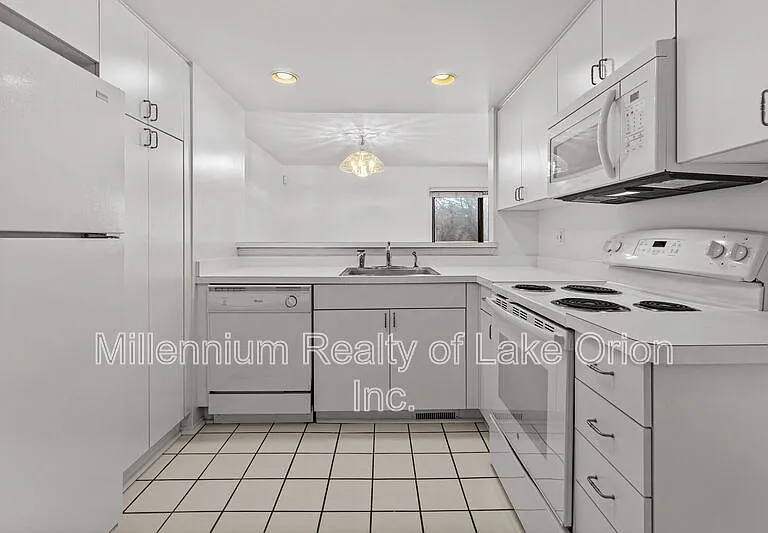 5611 Drake Hollow Dr W — Photo 9