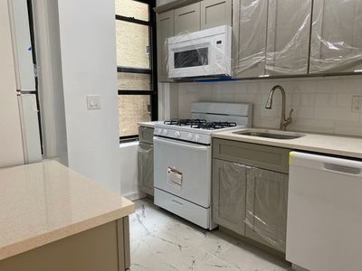 211 E 35th St, New York, NY, 10016