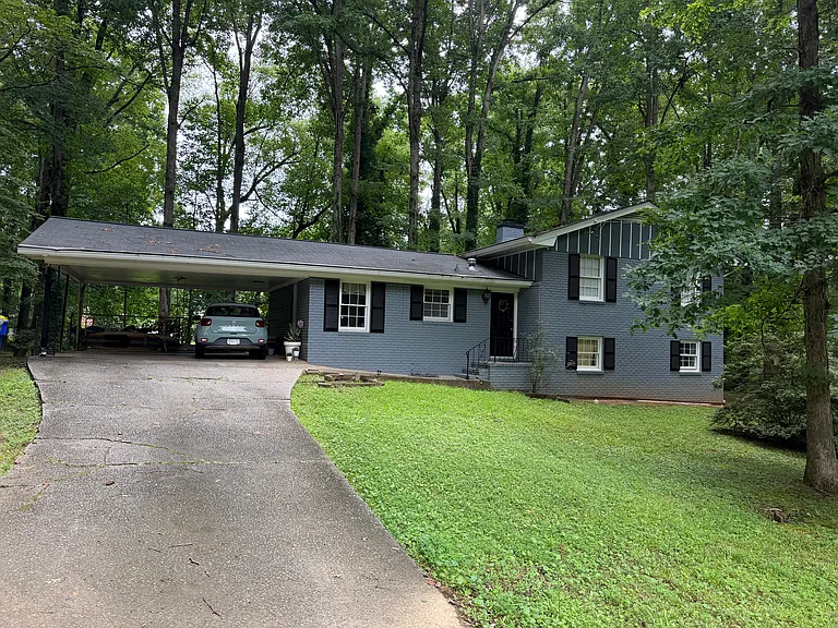 1982 Pine Hill Cir NW — Photo 4
