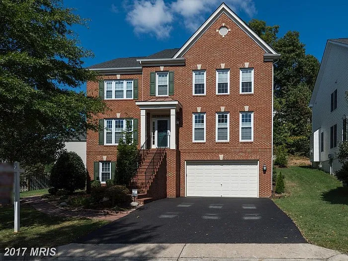 8065 Winstead Manor Ln — Photo 1