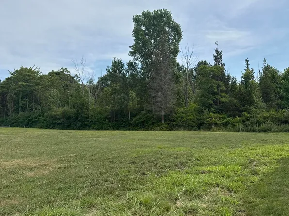 7368 Beachview Dr, South Haven, MI 49090