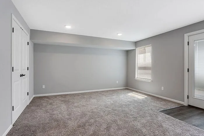 9324 N Main St — Photo 16