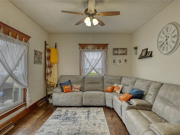 2nd image of 316 Rich St