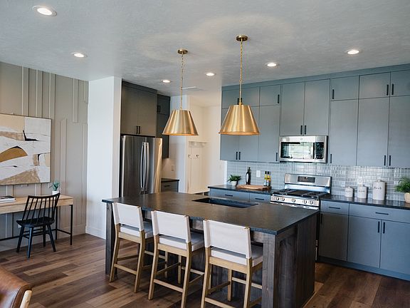 6th image of this home