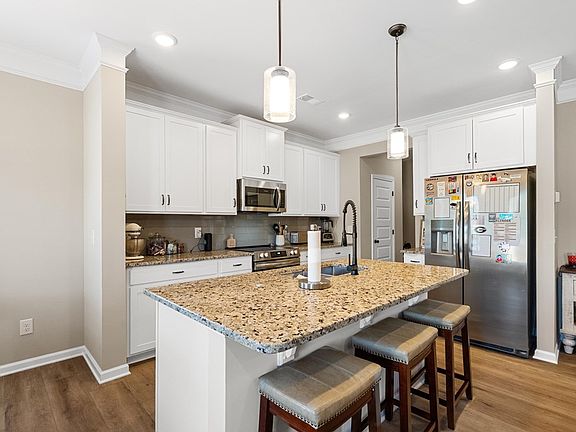 4th image of 62 Professional Pl