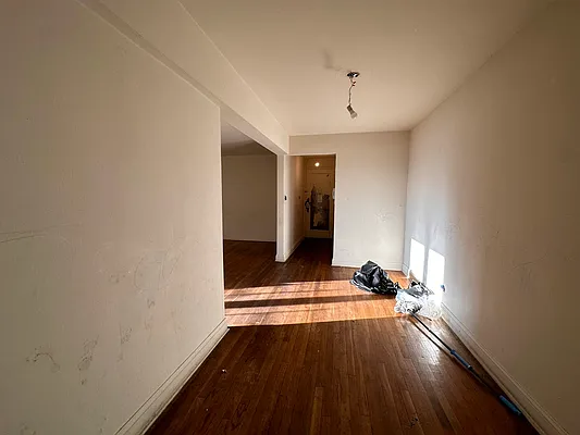 Rented by Premier One Realty LLC | media 20