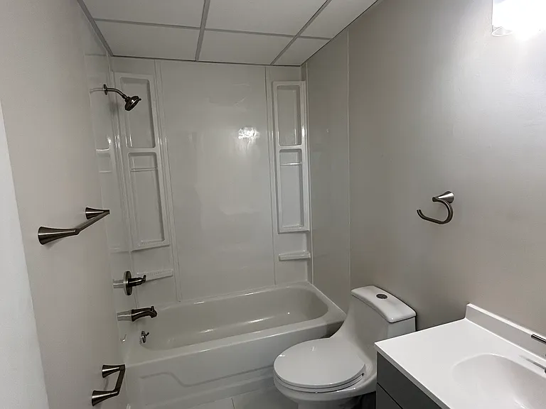 1130 Light St #5 — Photo 11