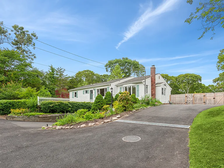 113 E Tiana Rd — Photo 22