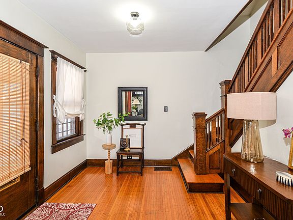 3rd image of 5322 Lowell Ave
