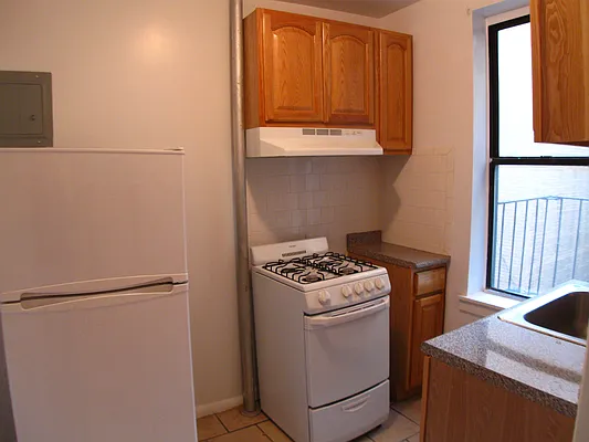 Rented by Uptown Property Group | media 2