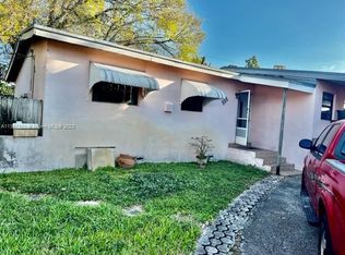 665 NE 178th St, Miami, FL 33162