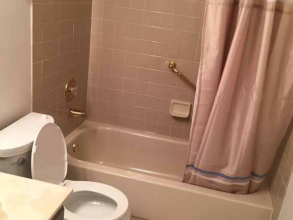 5th image of 2S021 Bristol Ln