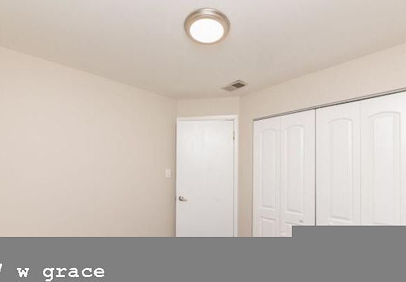 4th image of 3517 W Grace St #1511