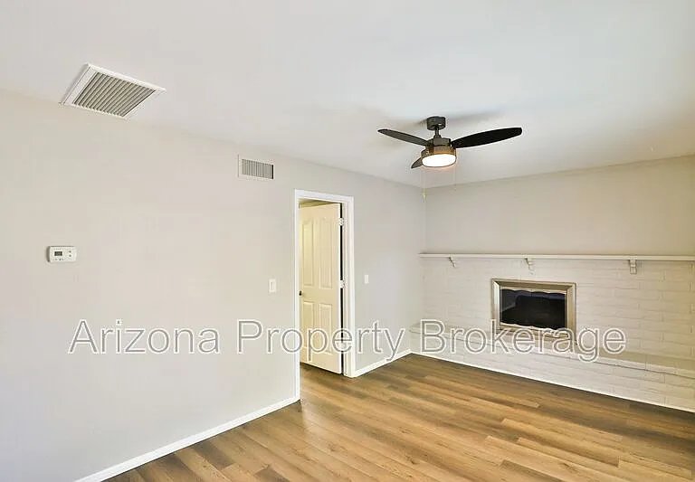 144 E Vista Del Cerro Dr — Photo 13