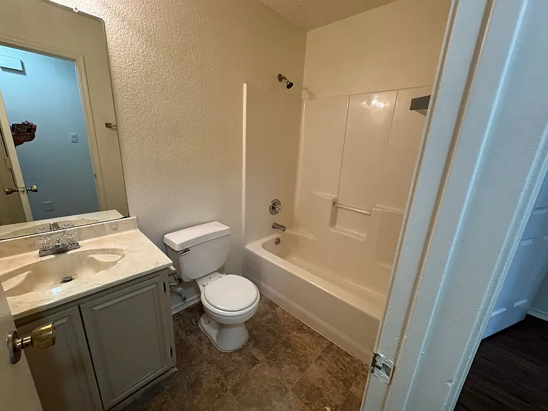 4024 Periwinkle Dr — Photo 21