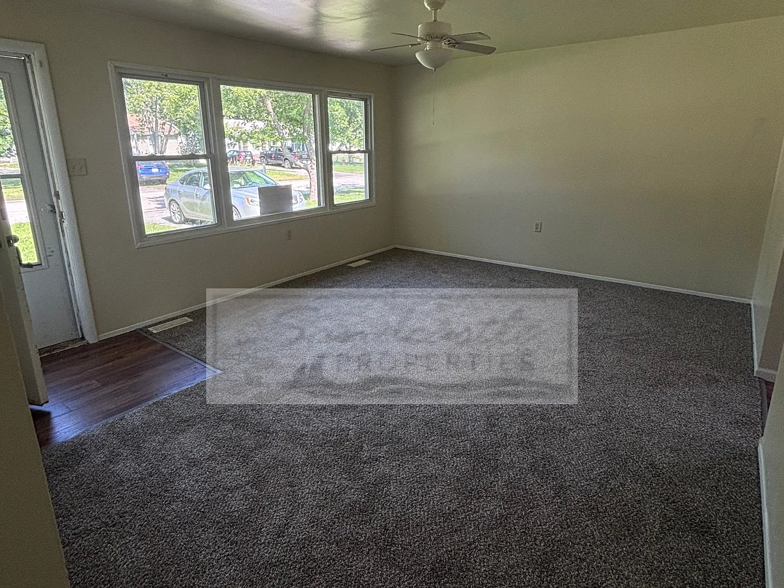3 bed, 960 sqft, $1,450 — Photo 3