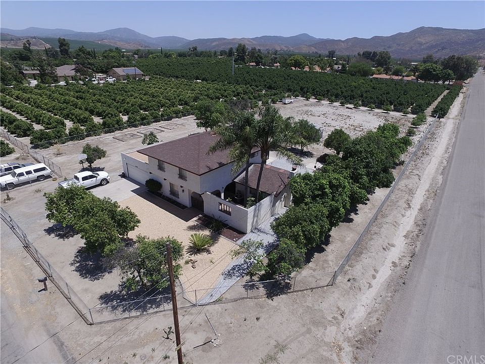 1st image of 43005 Whittier Ave