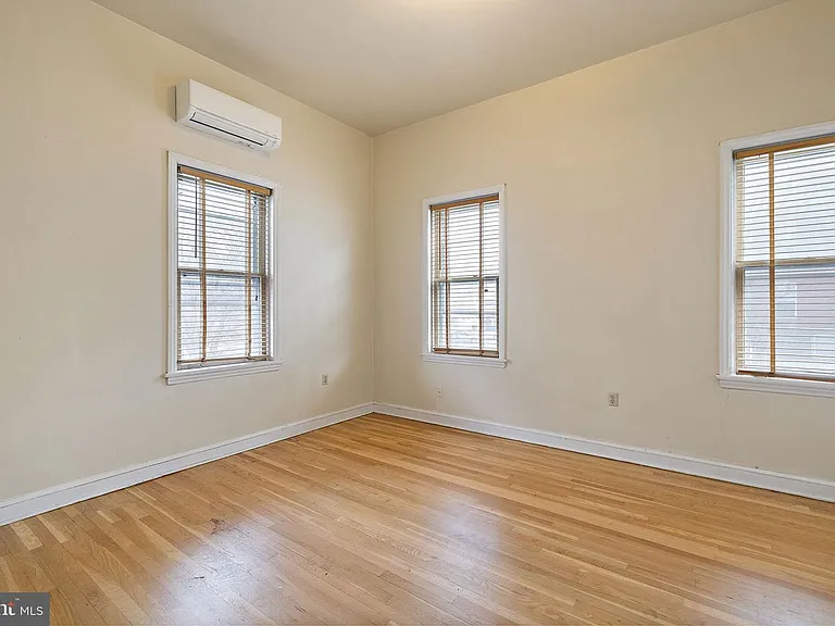 1401 State St #1R — Photo 11