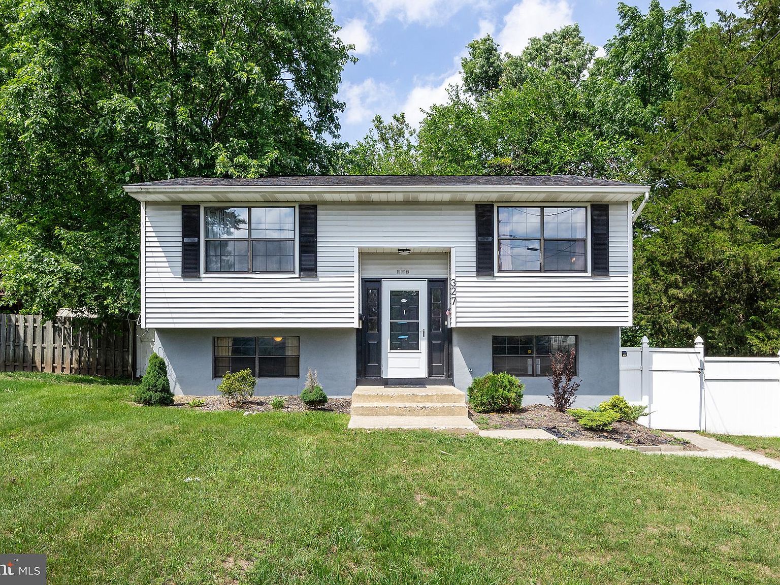 327 6th Ave, Lindenwold, NJ 08021 Zillow
