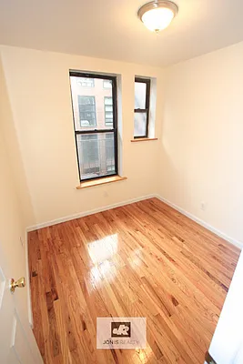 Rented by Jonis Realty | media 19