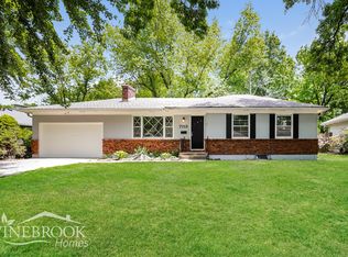 7713 Crescent Ave, Raytown, MO 64138