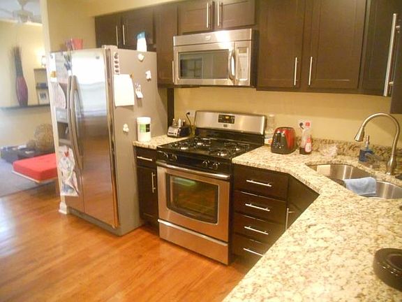 3rd image of 2556 N St Louis Ave