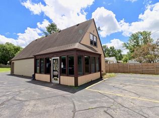 625 N Blackhawk Blvd, Rockton, IL 61072
