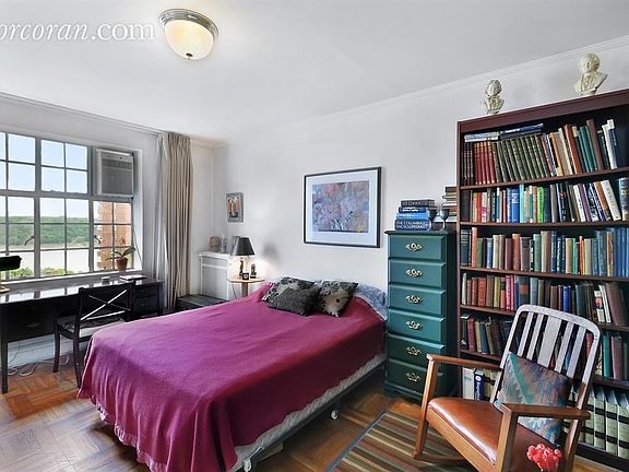 3rd image of 116 Pinehurst Ave APT C44