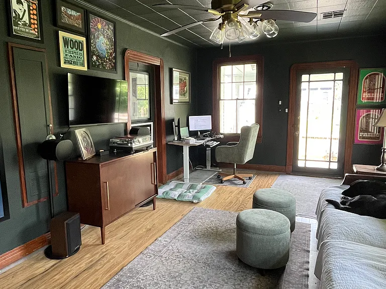 228 Lafitte St — Photo 4