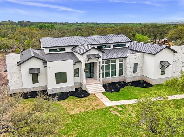 577 Private road 3702, San Antonio, TX 78253