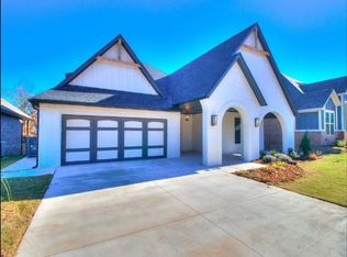 2400 Asaro Ln, Edmond, OK 73034