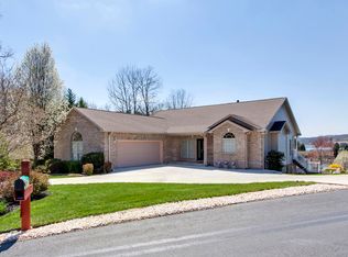 201 Iroquois Cir, Loudon, TN 37774