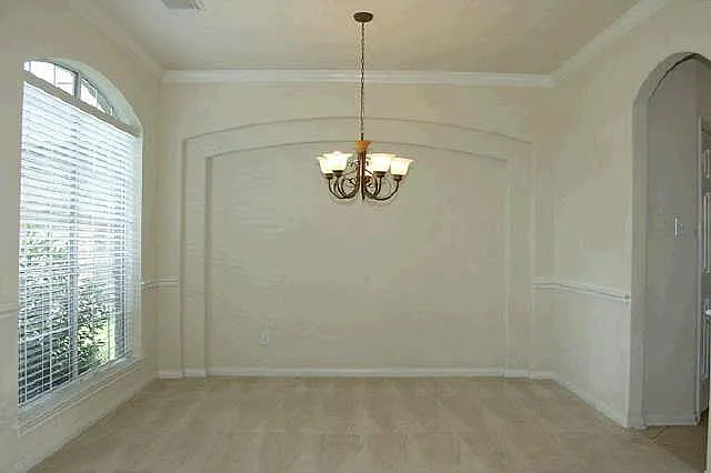 4 bed, 3.5 bath, 2778 sqft, $2,700 — Photo 3