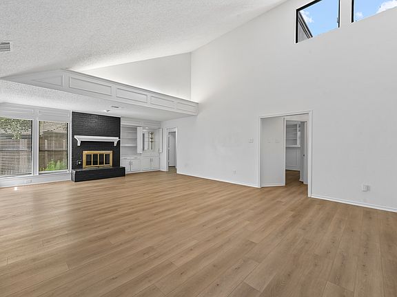 5th image of 4013 Saint Christopher Ln #4013