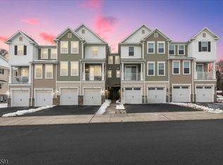 165 Jasmine Dr BLDG 6 #613, Warren Twp., NJ 07059