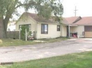 5910 Whitmore Lake Rd, Brighton, MI 48116