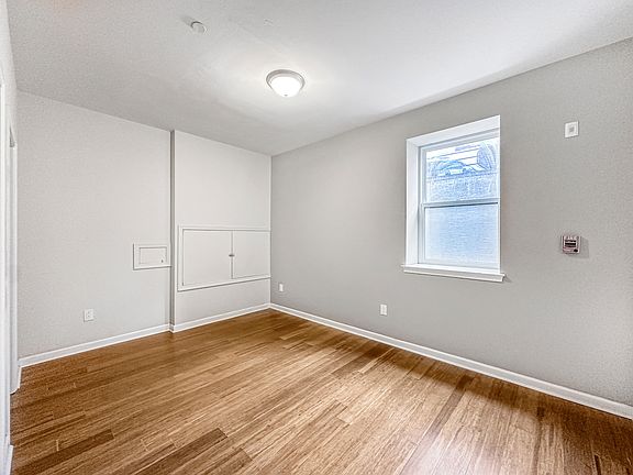 5th image of 2418 Frankford Ave #A2